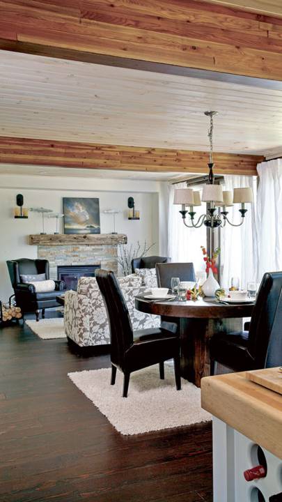 08A.-_MG_4749-Dining-Room-Overall-Lighter_11868_2023-09-08_11-53