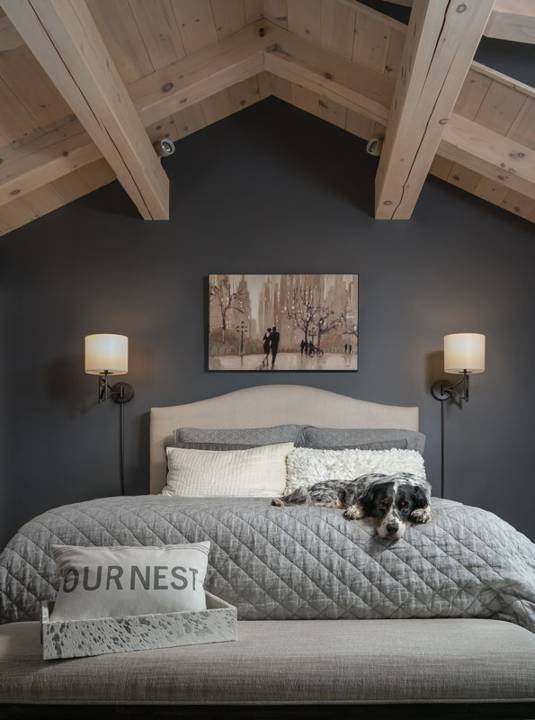 6-Timberbuilt-Side-Entry-Olive-Master-Bedroom_8542_2019-08-09_10-50