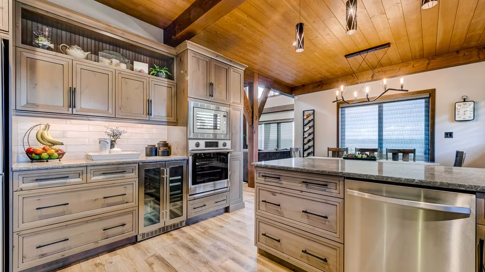 2-Spruce-Street---Best-Home-11_11868_2023-07-28_08-07