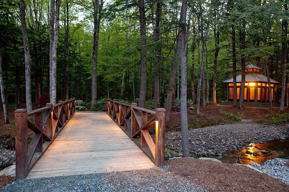 timber-frame-carriage-house-bridge