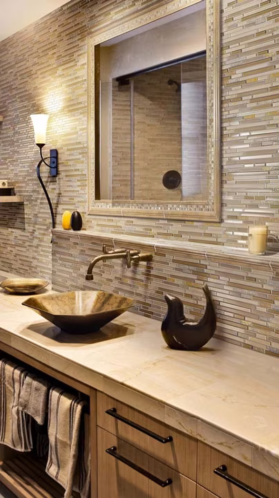 GLass-Mosaic_Marazzi-USA_CRYSTAL-STONE-II_Terracotta_Strip-Mosaic_11868_2023-05-03_10-13