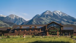 SageLodge-5_11868_2025-05-30_17-47
